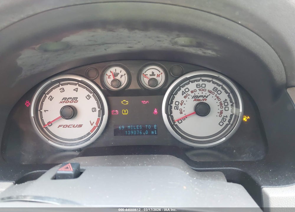 2011 FORD FOCUS SE VIN: 1FAHP3FN1BW111083