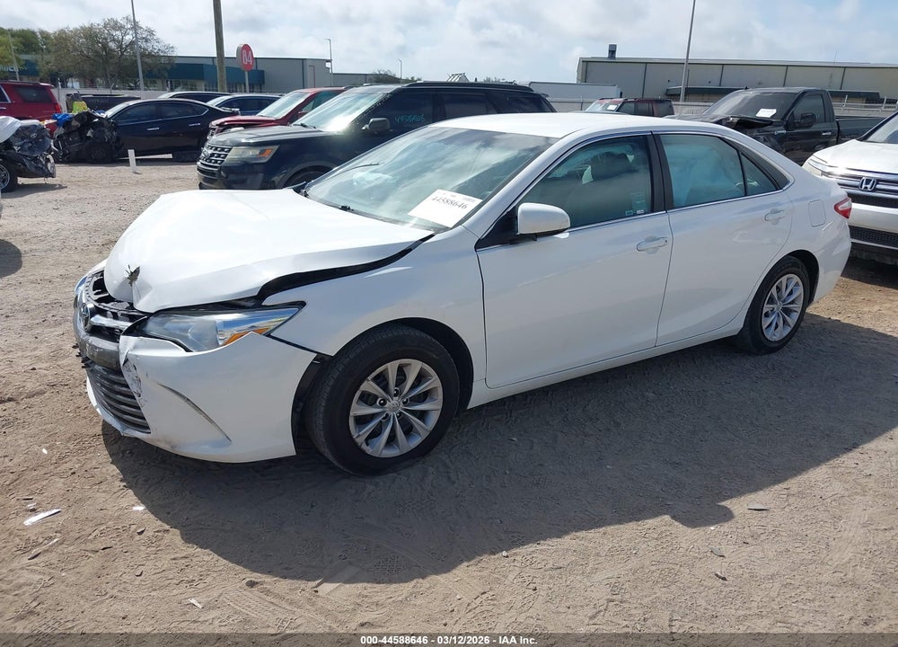 2016 TOYOTA CAMRY LE VIN: 4T4BF1FKXGR520460