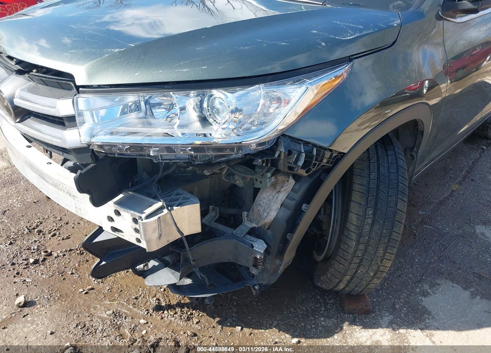2017 TOYOTA HIGHLANDER XLE VIN: 5TDJZRFH3HS465134