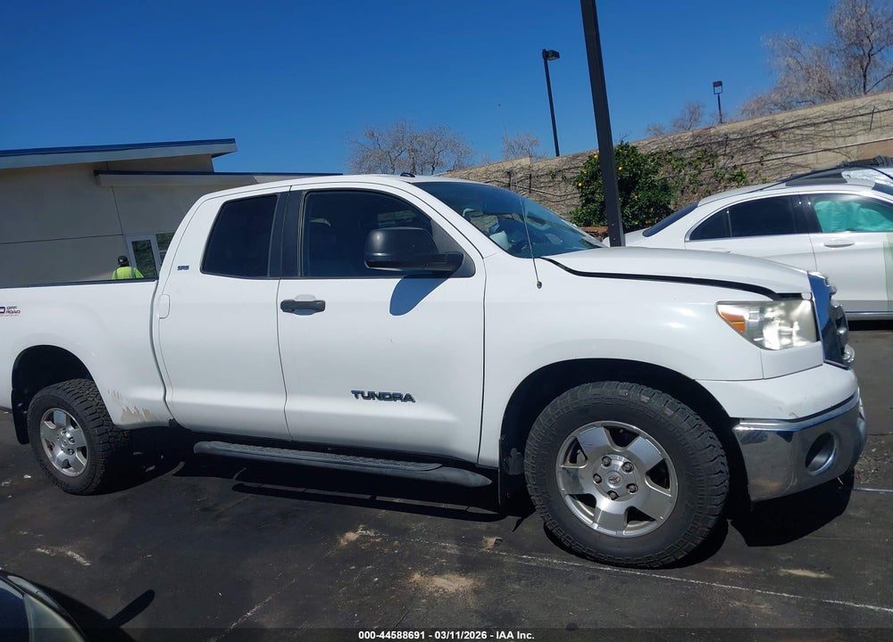 2011 TOYOTA TUNDRA GRADE 4.6L V8 VIN: 5TFUM5F17BX021392