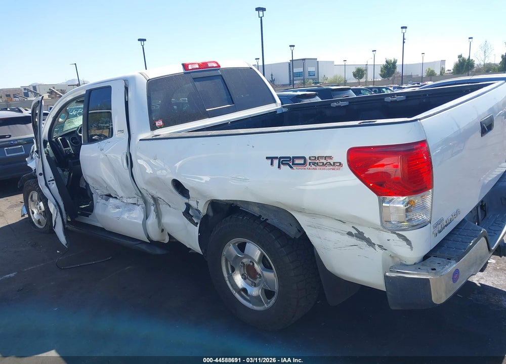 2011 TOYOTA TUNDRA GRADE 4.6L V8 VIN: 5TFUM5F17BX021392