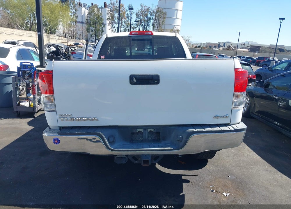 2011 TOYOTA TUNDRA GRADE 4.6L V8 VIN: 5TFUM5F17BX021392