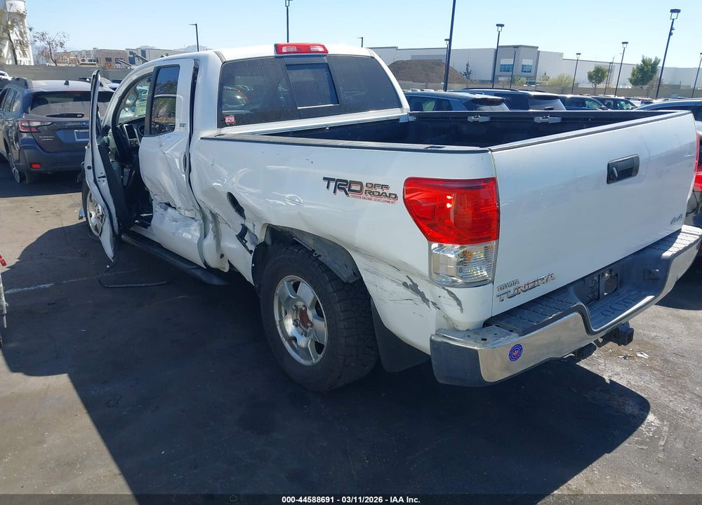 2011 TOYOTA TUNDRA GRADE 4.6L V8 VIN: 5TFUM5F17BX021392
