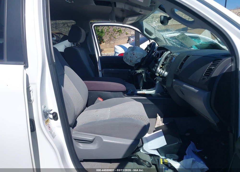 2011 TOYOTA TUNDRA GRADE 4.6L V8 VIN: 5TFUM5F17BX021392