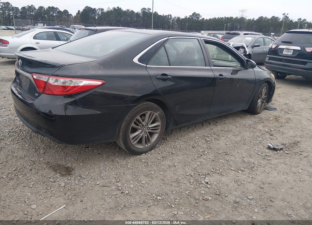 2015 TOYOTA CAMRY SE VIN: 4T1BF1FK6FU112269