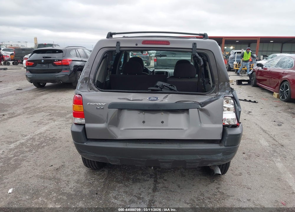 2004 FORD ESCAPE XLT VIN: 1FMCU03194KA98540