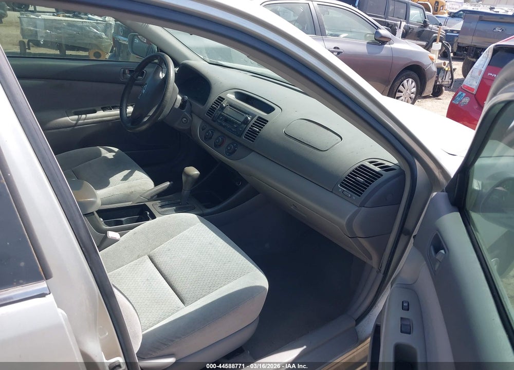 2004 TOYOTA CAMRY LE VIN: 4T1BE32K04U892559