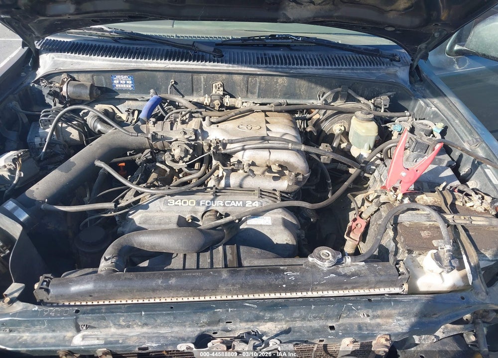 2000 TOYOTA 4RUNNER SR5 V6 VIN: JT3GN86R8Y0151267