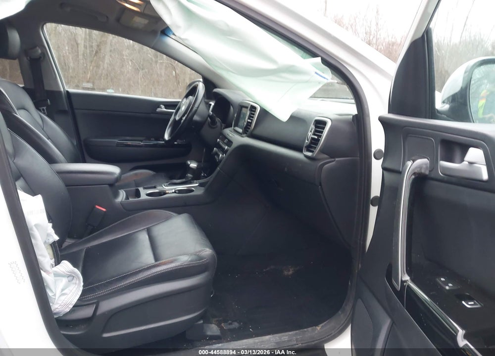 2018 KIA SPORTAGE EX VIN: KNDPNCAC8J7399436