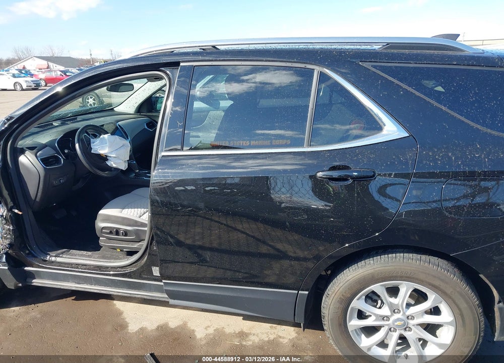 2018 CHEVROLET EQUINOX LT VIN: 2GNAXJEV6J6222777