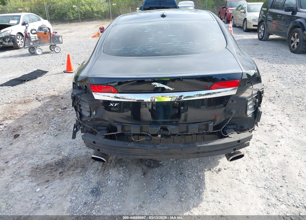 2010 JAGUAR XF PREMIUM VIN: SAJWA0GB8ALR57900