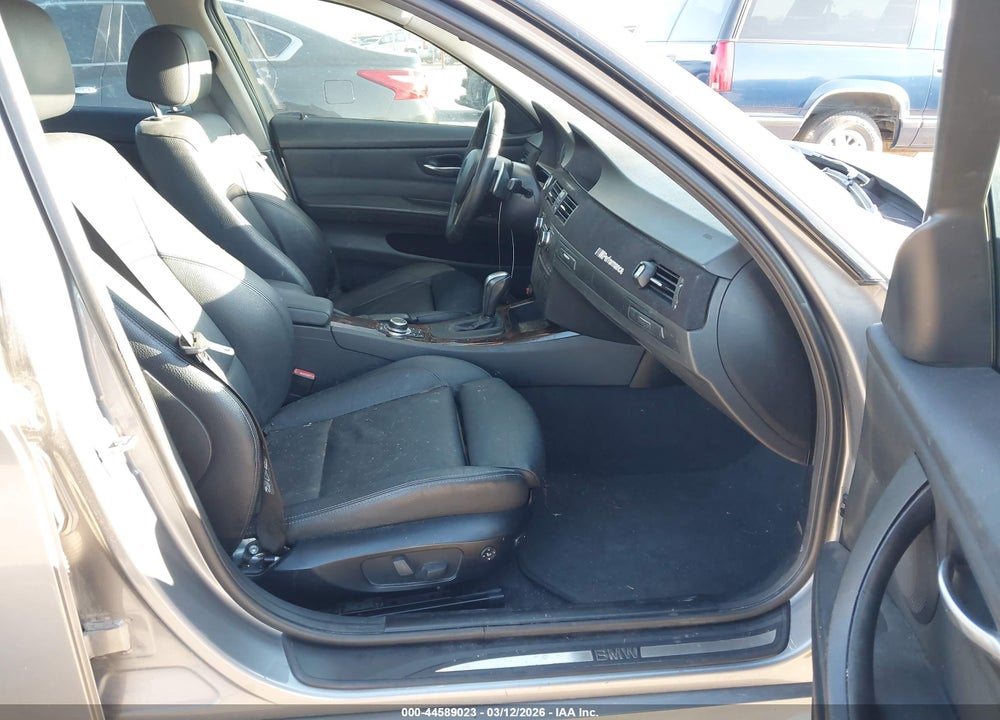 2011 BMW 328I VIN: WBAPH5G55BNM76589