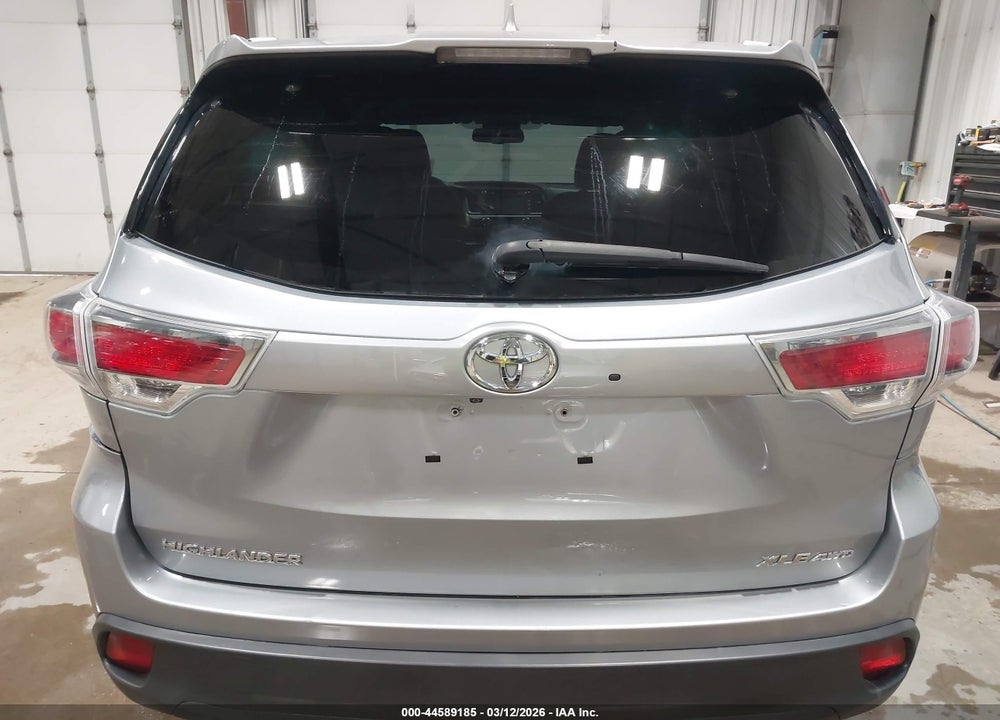 2015 TOYOTA HIGHLANDER XLE V6 VIN: 5TDJKRFH1FS090569