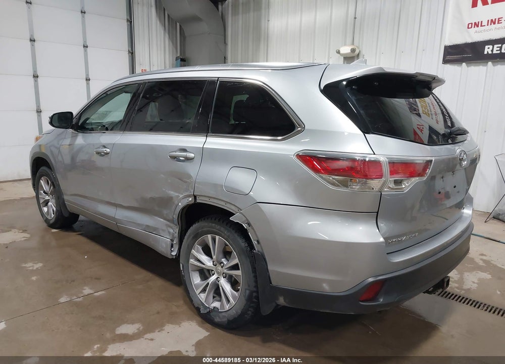 2015 TOYOTA HIGHLANDER XLE V6 VIN: 5TDJKRFH1FS090569