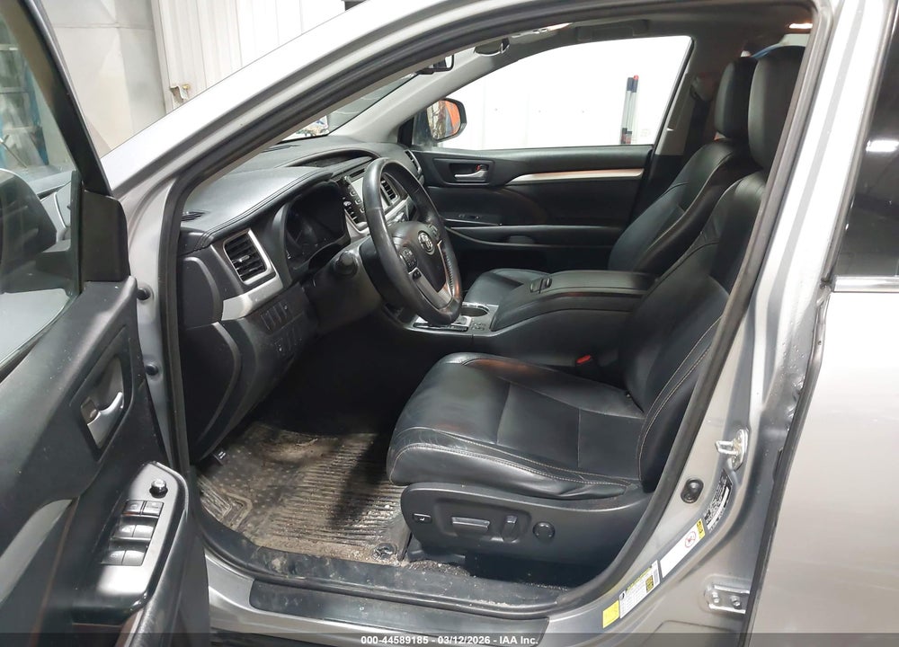 2015 TOYOTA HIGHLANDER XLE V6 VIN: 5TDJKRFH1FS090569