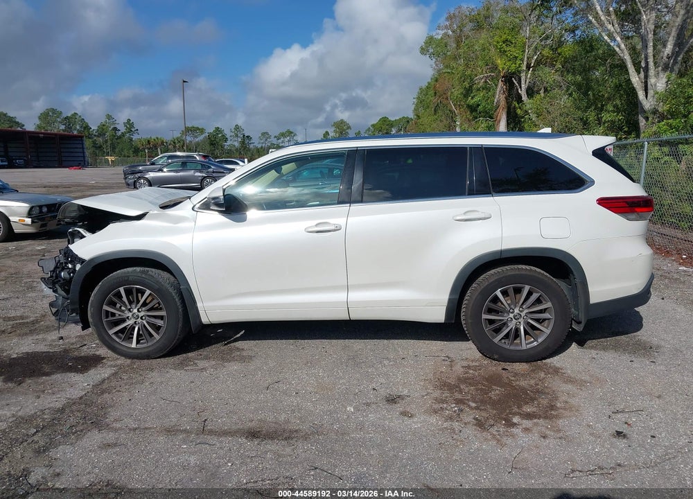 2017 TOYOTA HIGHLANDER XLE VIN: 5TDJZRFH0HS378534