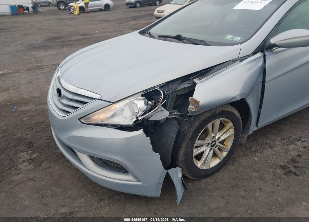 2012 HYUNDAI SONATA GLS VIN: 5NPEB4AC3CH377896