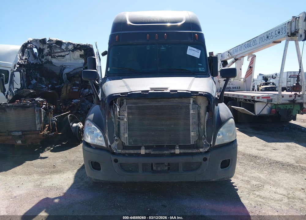 2014 FREIGHTLINER CASCADIA 125 VIN: 3AKJGLD53ESFN2444