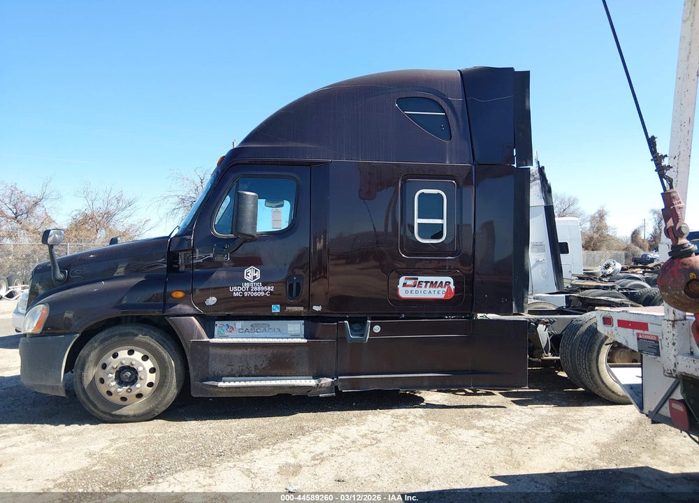 2014 FREIGHTLINER CASCADIA 125 VIN: 3AKJGLD53ESFN2444