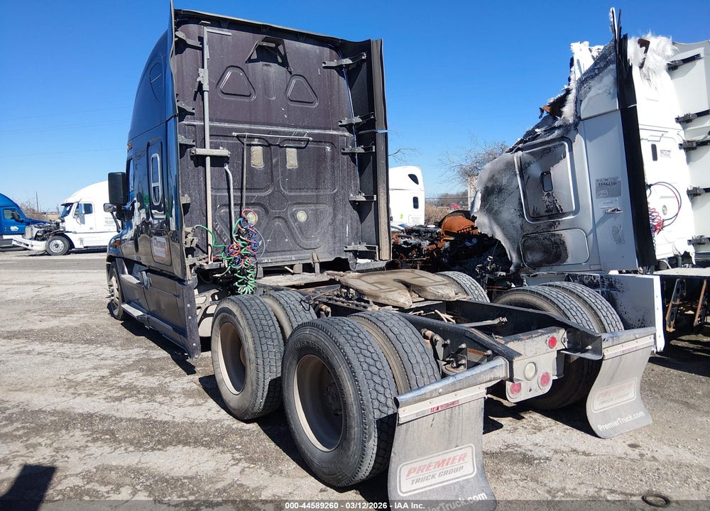 2014 FREIGHTLINER CASCADIA 125 VIN: 3AKJGLD53ESFN2444