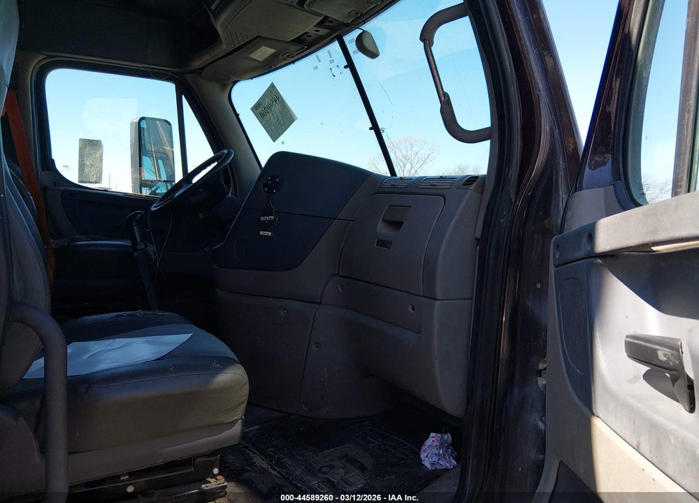 2014 FREIGHTLINER CASCADIA 125 VIN: 3AKJGLD53ESFN2444