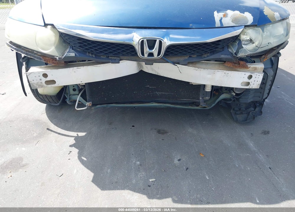 2010 HONDA CIVIC LX VIN: 2HGFA1F51AH322371
