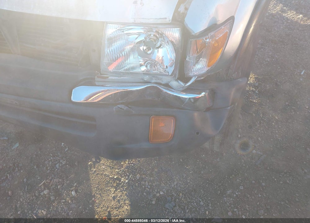 2000 TOYOTA TACOMA VIN: 4TAWM72NXYZ675132
