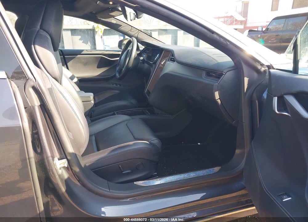 2018 TESLA MODEL S 100D/75D/P100D VIN: 5YJSA1E28JF272207