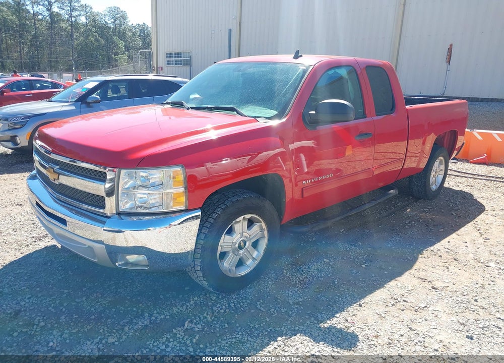2013 CHEVROLET SILVERADO 1500 LT VIN: 1GCRCSE08DZ241888