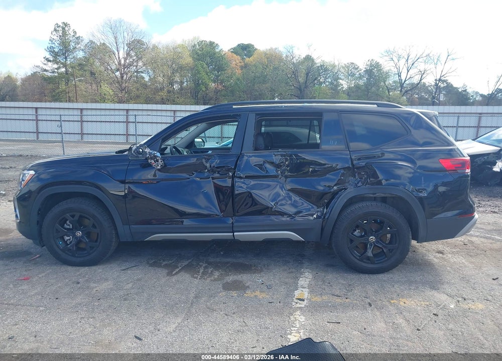 2024 VOLKSWAGEN ATLAS 2.0T PEAK EDITION SEL VIN: 1V2GR2CA1RC572693