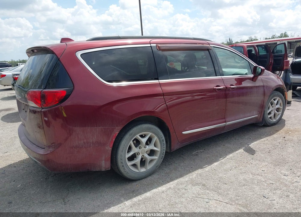 2017 CHRYSLER PACIFICA TOURING-L VIN: 2C4RC1BG4HR509203