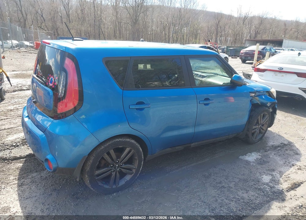 2015 KIA SOUL + VIN: KNDJP3A5XF7155280