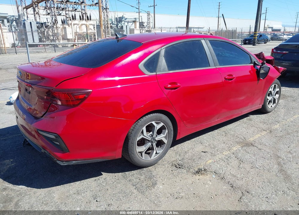 2019 KIA FORTE LXS VIN: 3KPF24AD5KE093721