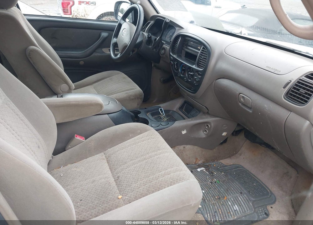 2005 TOYOTA TUNDRA SR5 V8 VIN: 5TBET34175S482674