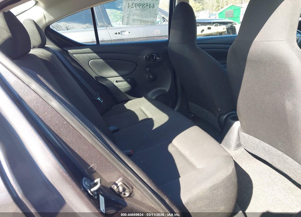 2015 NISSAN VERSA 1.6 S+ VIN: 3N1CN7AP0FL887911