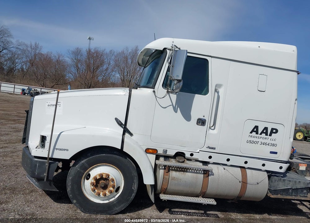 1996 VOLVO AERO WIA VIN: 4V4WDBPF4TN717243