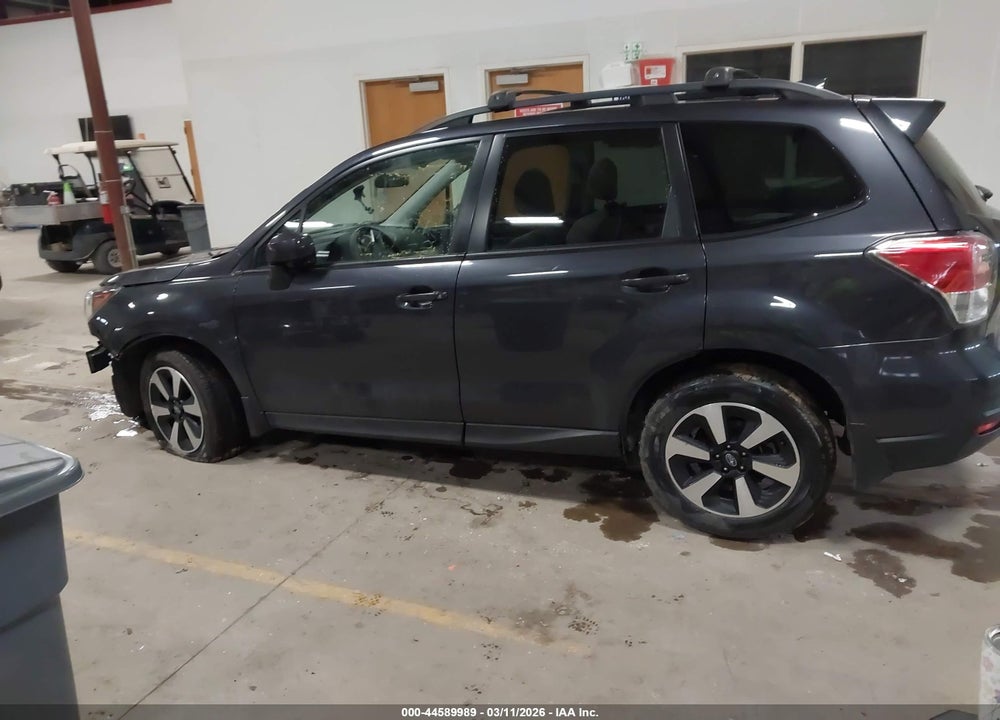 2018 SUBARU FORESTER 2.5I PREMIUM VIN: JF2SJAGC8JH601737