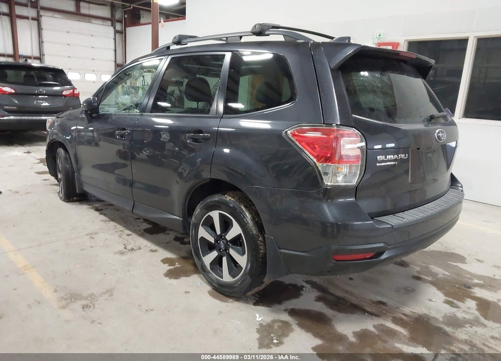 2018 SUBARU FORESTER 2.5I PREMIUM VIN: JF2SJAGC8JH601737