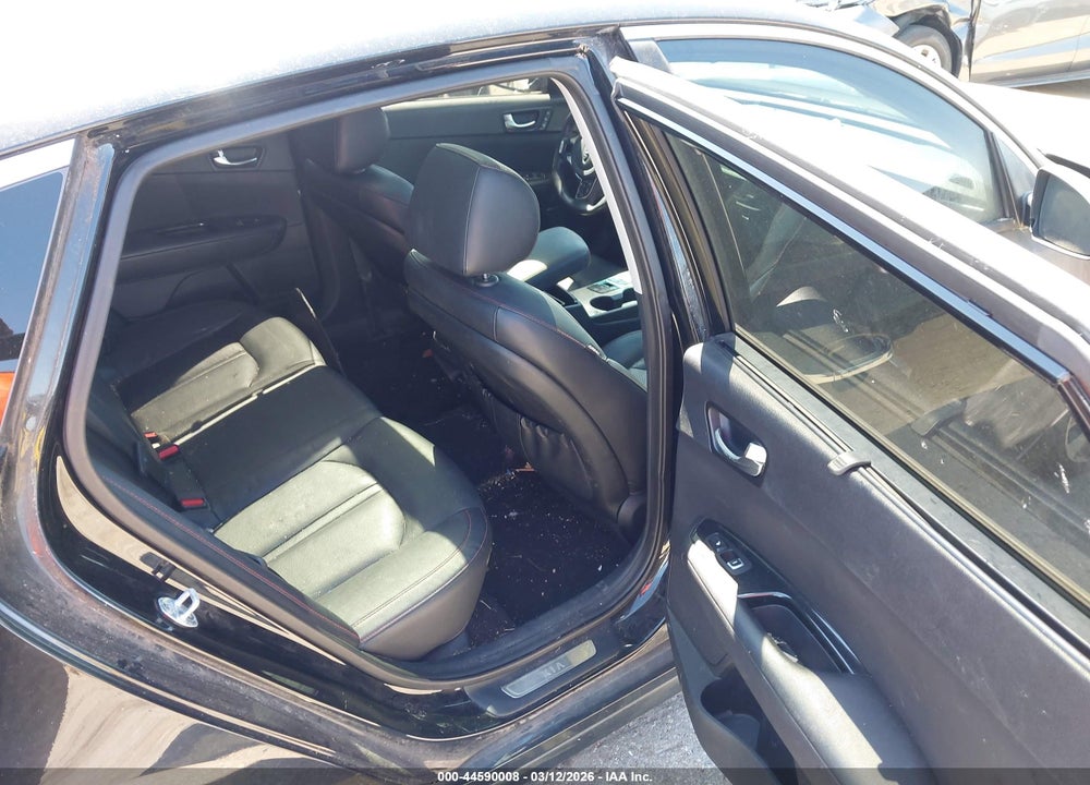 2016 KIA OPTIMA SX TURBO VIN: 5XXGW4L26GG069219