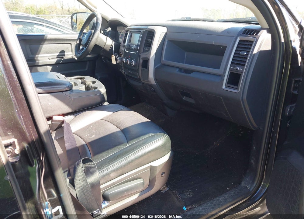 2016 RAM 1500 EXPRESS VIN: 1C6RR7KT6GS211674