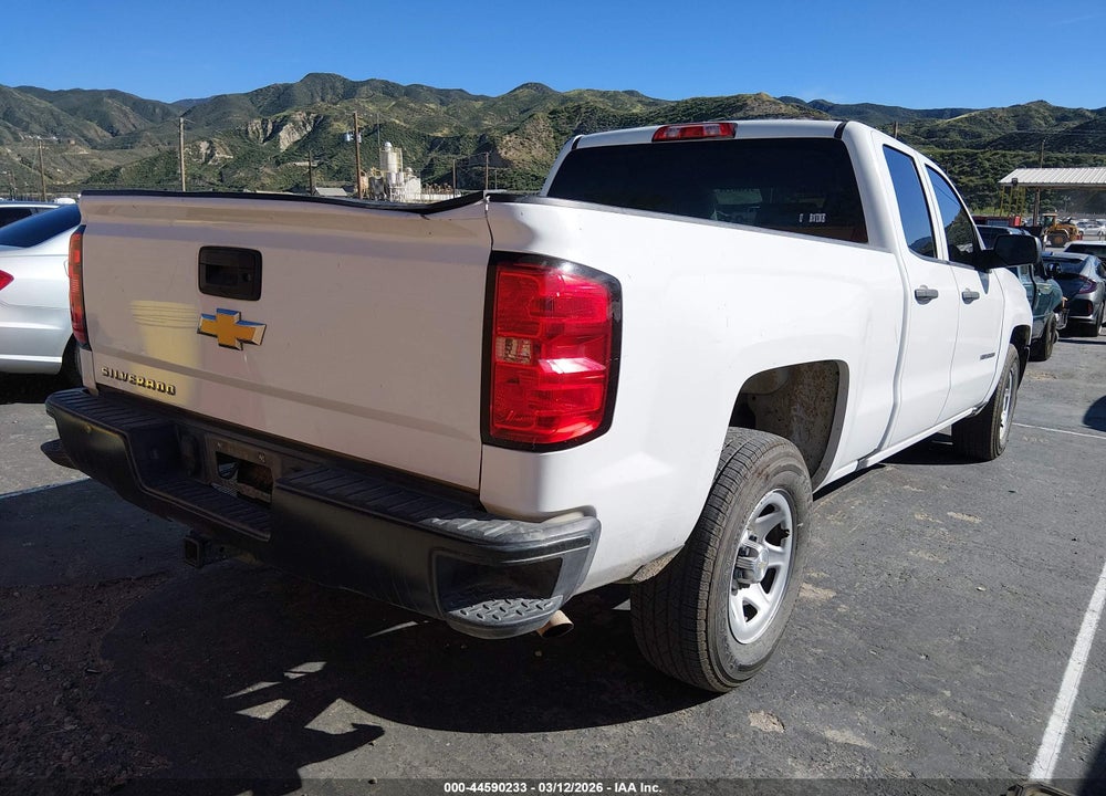 2018 CHEVROLET SILVERADO 1500 WT VIN: 1GCRCNEC7JZ293648