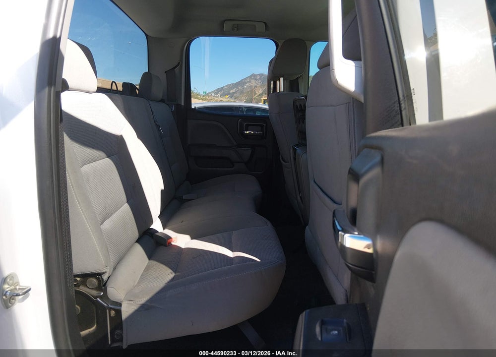 2018 CHEVROLET SILVERADO 1500 WT VIN: 1GCRCNEC7JZ293648