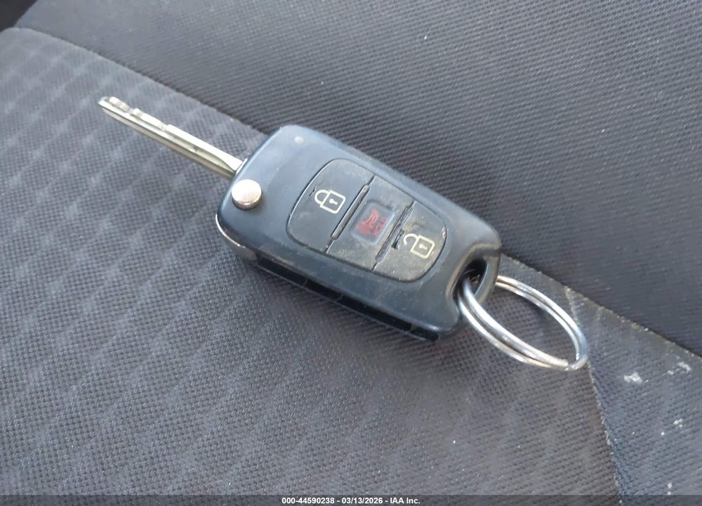 2013 KIA SOUL VIN: KNDJT2A58D7760675