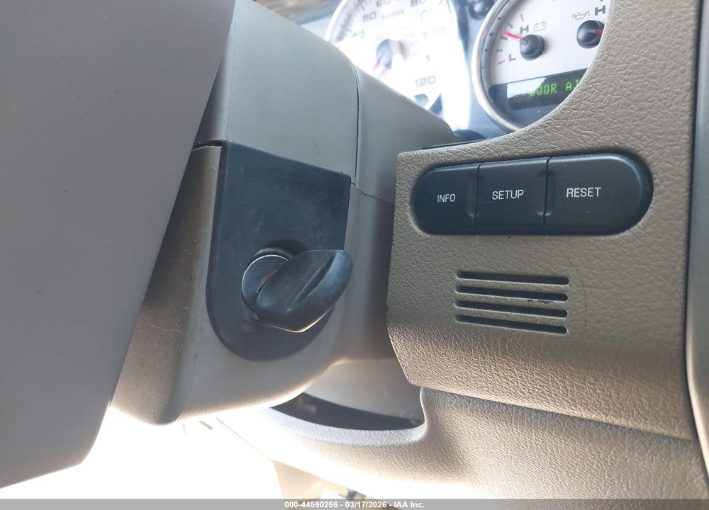 2007 FORD F-150 LARIAT/XLT VIN: 1FTPW12V87FB75776