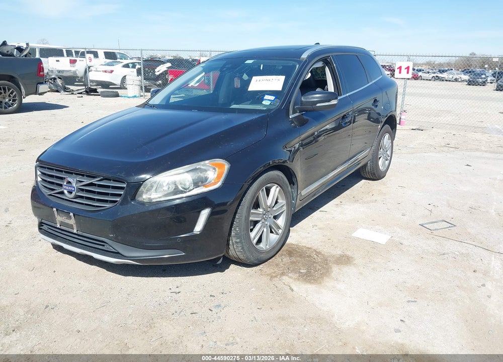 2017 VOLVO XC60 T5 INSCRIPTION VIN: YV440MDU3H2042648