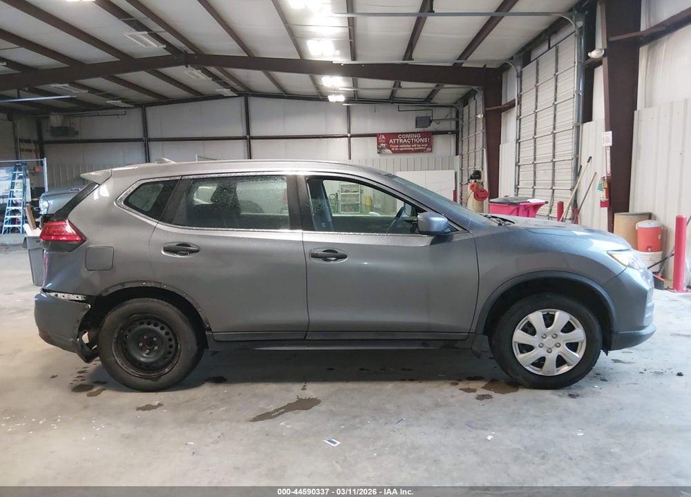 2017 NISSAN ROGUE S VIN: 5N1AT2MT3HC746699