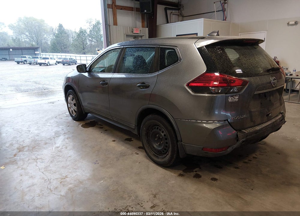 2017 NISSAN ROGUE S VIN: 5N1AT2MT3HC746699