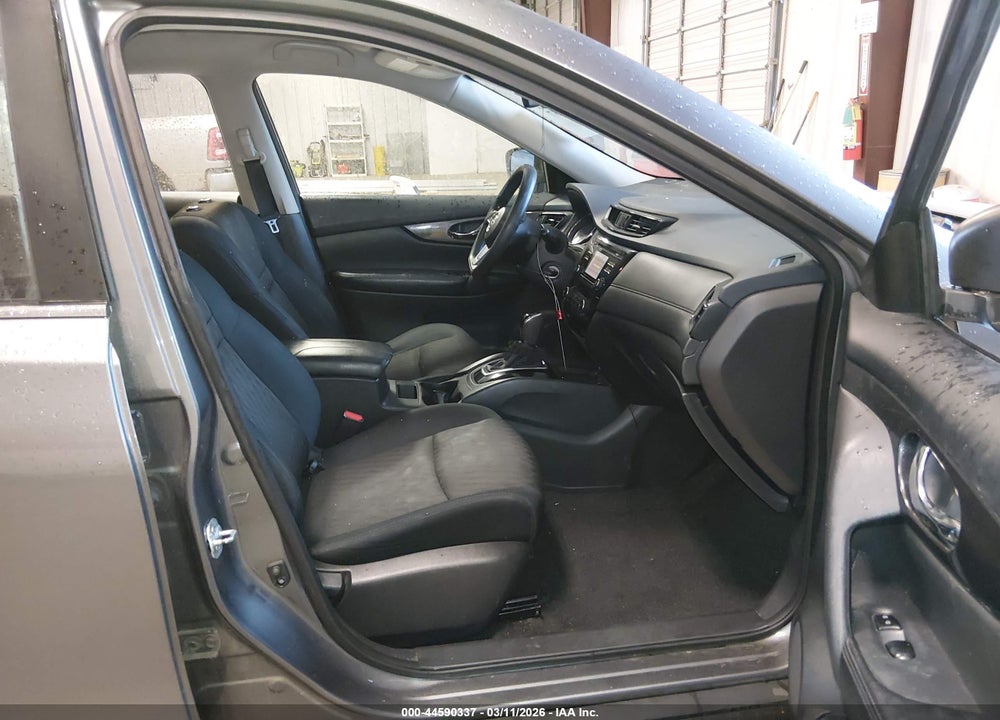 2017 NISSAN ROGUE S VIN: 5N1AT2MT3HC746699