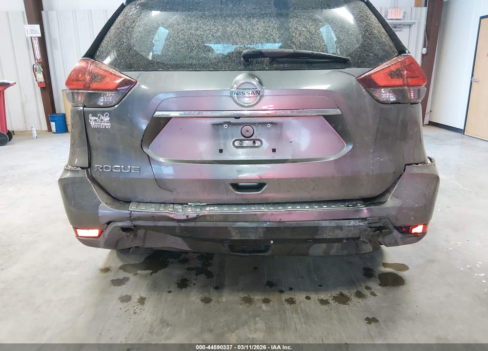 2017 NISSAN ROGUE S VIN: 5N1AT2MT3HC746699
