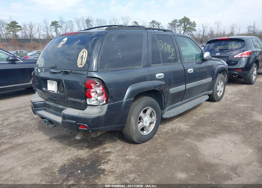 2004 CHEVROLET TRAILBLAZER LS VIN: 1GNDT13S942275573
